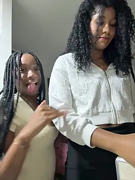 Snapshot of EscorpiLeoncita chatting on March 2026 03:54:01 AM EscorpiLeoncita online show from March 2026 03:54:01 AM