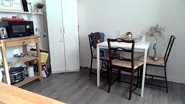 Kittyymaze1 online show from March 2026 12:43:02 PM