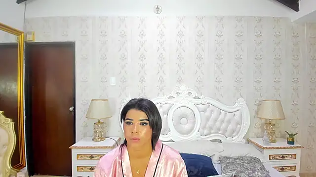 Snapshot of TiaraRosse chatting on February 2025 12:21:02 PM TiaraRosse online show from February 2025 12:21:02 PM