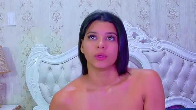 TiaraRosse online show from October 2025 05:06:01 AM