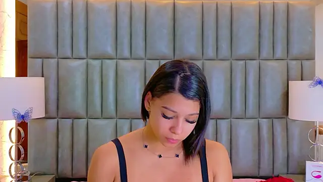 TiaraRosse online show from February 2026 01:53:02 PM