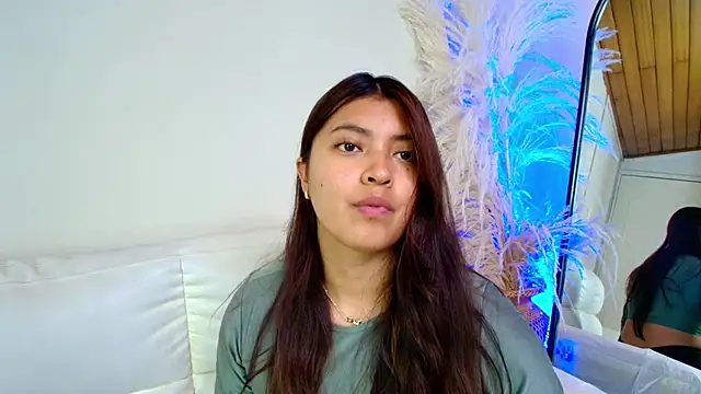 Snapshot of Rebeca_Williams_ chatting on February 2025 08:47:02 PM Rebeca Williams  online show from February 2025 08:47:02 PM
