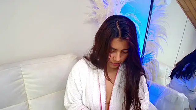 Snapshot of Rebeca_Williams_ chatting on February 2025 11:52:02 PM Rebeca Williams  online show from February 2025 11:52:02 PM