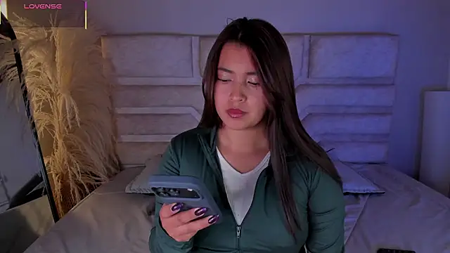 Rebeca Williams  online show from February 2026 12:37:02 PM