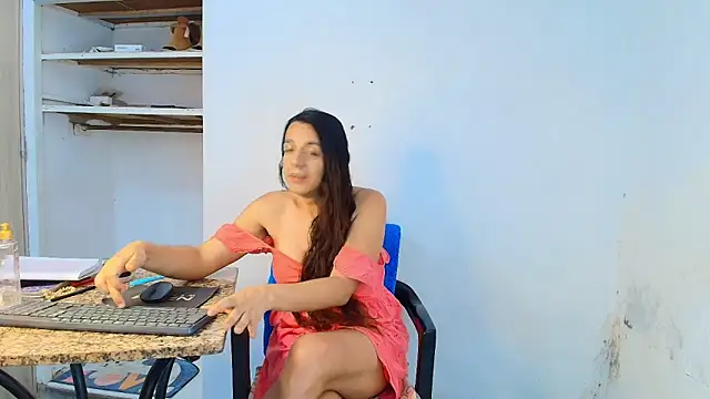 Oh Tique online show from June 2026 07:22:02 AM