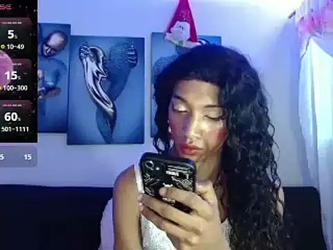 Snapshot of Maidi_ chatting on December 2024 02:03:02 PM Maidi online show from December 2024 02:03:02 PM