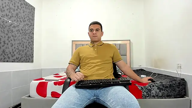 Snapshot of simookeler chatting on February 2026 12:44:02 PM simookeler online show from February 2026 12:44:02 PM