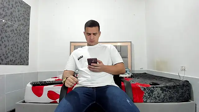 Snapshot of simookeler chatting on March 2026 09:49:02 AM simookeler online show from March 2026 09:49:02 AM