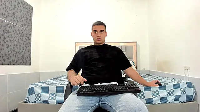 Snapshot of simookeler chatting on March 2026 02:38:01 PM simookeler online show from March 2026 02:38:01 PM