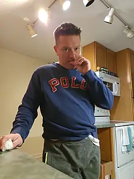 Bigtater1999 online show from May 2026 12:04:01 AM