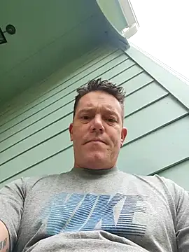 Bigtater1999 online show from May 2026 10:15:01 PM