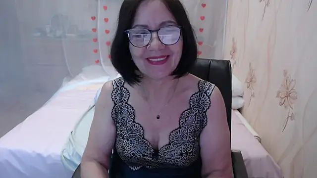 Snapshot of OlgaHottie chatting on October 2025 11:13:01 PM OlgaHottie online show from October 2025 11:13:01 PM