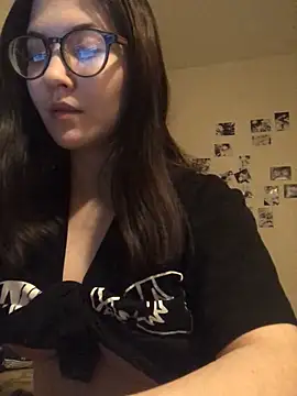 Prudie Gabriella online show from December 2024 01:39:01 PM