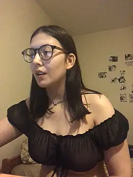 Prudie Gabriella online show from December 2024 02:16:02 PM