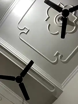 Snapshot of John_desihunk chatting on December 2025 05:21:01 PM John desihunk online show from December 2025 05:21:01 PM