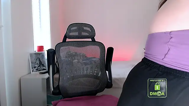 cute and hot online show from April 2026 03:27:02 PM