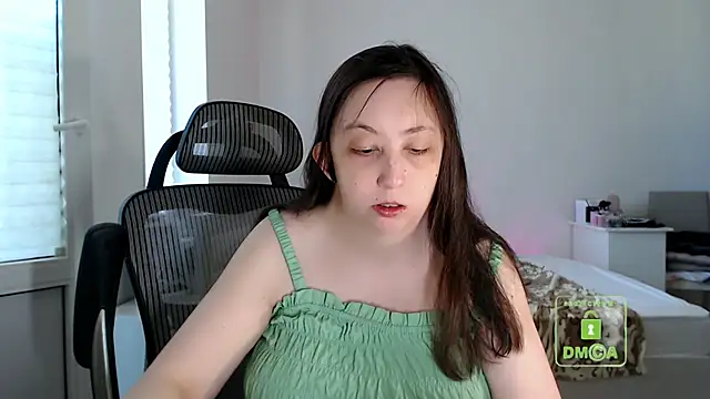 cute and hot online show from June 2026 03:03:02 PM
