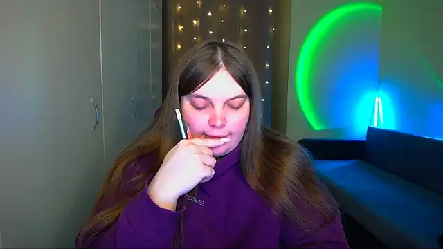 Emaaa ua online show from October 2025 05:47:01 PM