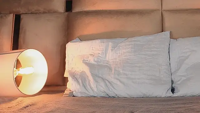 Snapshot of angelinepossy chatting on September 2025 10:25:01 PM angelinepossy online show from September 2025 10:25:01 PM