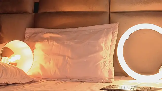 Snapshot of angelinepossy chatting on October 2025 11:05:01 PM angelinepossy online show from October 2025 11:05:01 PM