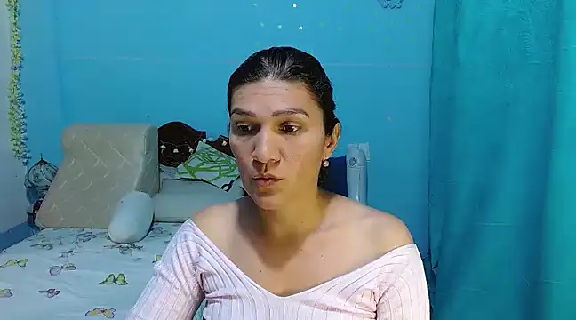Snapshot of venus_swet_ chatting on February 2025 09:49:01 PM venus swet online show from February 2025 09:49:01 PM