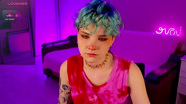 School Love online show from December 2024 01:12:02 PM