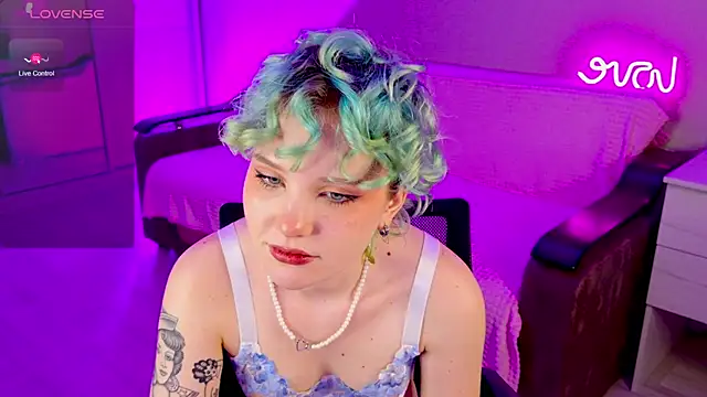 School Love online show from January 2025 04:18:01 PM