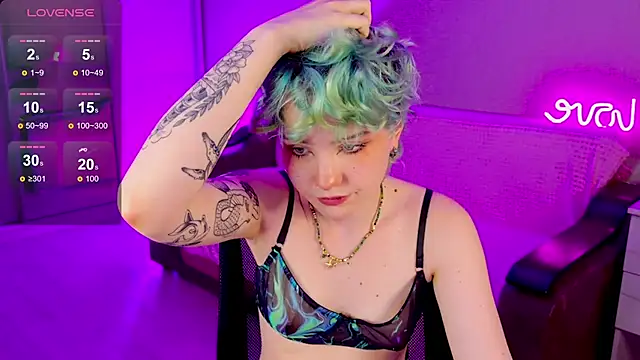 School Love online show from January 2025 04:15:01 PM