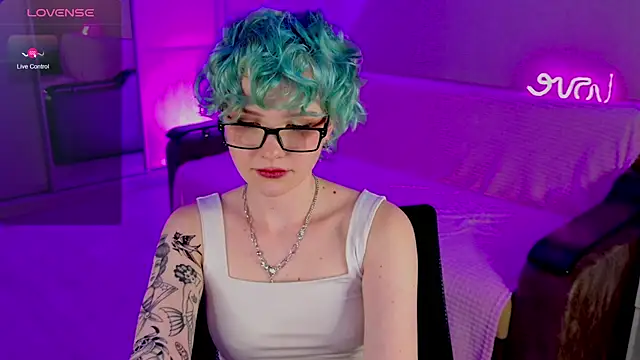 School Love online show from February 2025 04:13:02 PM