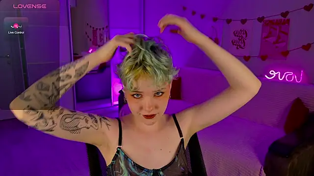 School Love online show from March 2025 04:18:02 PM