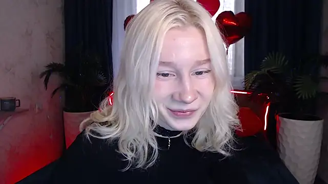 Snapshot of EnigmaSee chatting on March 2026 02:03:01 AM EnigmaSee online show from March 2026 02:03:01 AM