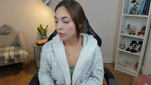  BellaEvans  online show from November 2025 05:50:02 AM