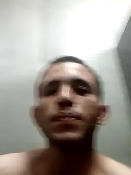 jhonmenas14 online show from December 2025 04:36:02 PM