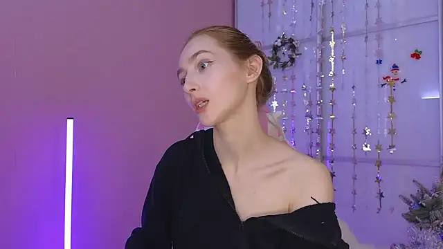 Snapshot of MichaDenver chatting on December 2024 07:41:02 PM MichaDenver online show from December 2024 07:41:02 PM