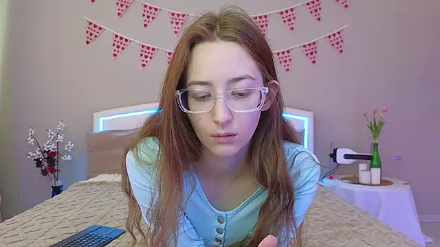 MichaDenver online show from February 2026 10:05:01 AM