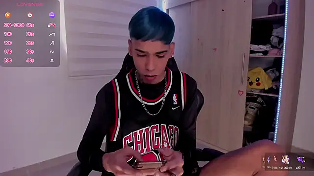 aldrinwhite online show from March 2025 03:49:01 PM