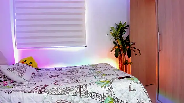 aldrinwhite online show from September 2025 05:47:02 PM