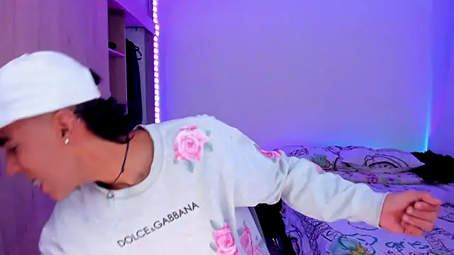 aldrinwhite online show from January 2026 05:05:02 PM