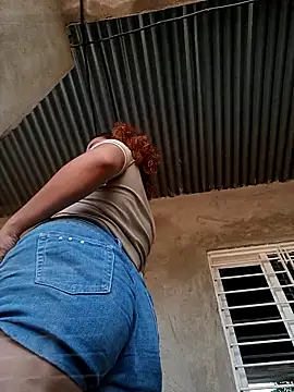 Mommy-Hot online show from February 2025 02:00:02 PM