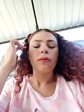 Mommy-Hot online show from September 2025 01:22:01 PM