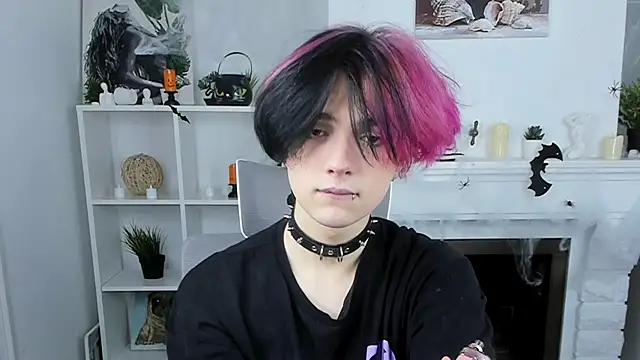 Justin Care online show from October 2025 01:03:02 PM