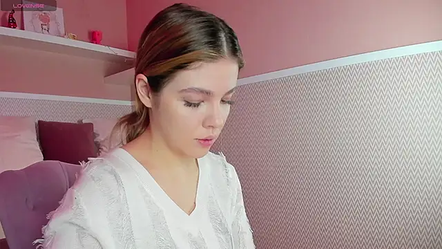 Anna Robinson online show from January 2025 01:21:02 AM