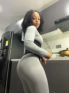 Melany Williams online show from October 2025 01:58:02 AM