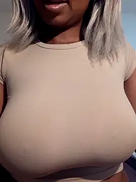 Snapshot of realsquirter chatting on February 2026 10:05:02 AM realsquirter online show from February 2026 10:05:02 AM