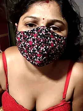 Snapshot of Mourani24 chatting on April 2026 03:31:02 PM Mourani24 online show from April 2026 03:31:02 PM