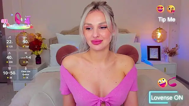 Snapshot of MissLoou chatting on April 2026 05:10:01 AM MissLoou online show from April 2026 05:10:01 AM