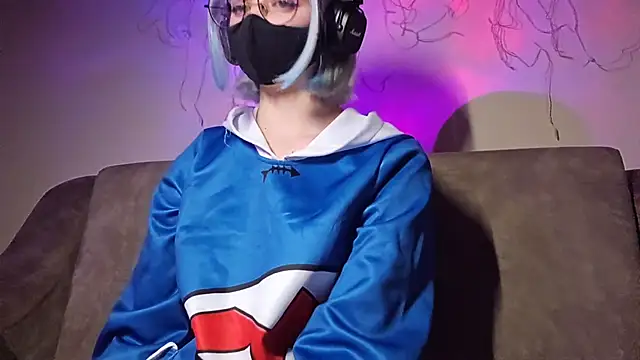 Snapshot of DanaWard chatting on November 2025 10:23:02 PM DanaWard online show from November 2025 10:23:02 PM