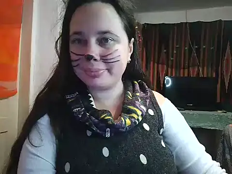 Cora Maro online show from November 2025 01:11:02 PM