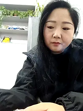 Snapshot of AHL756 chatting on February 2025 08:00:02 AM AHL756 online show from February 2025 08:00:02 AM