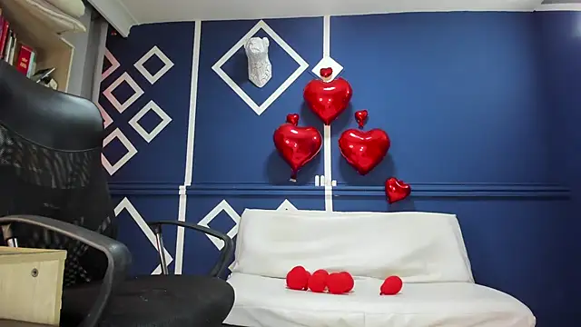 Snapshot of charolbruce_1 chatting on February 2025 03:52:01 PM charolbruce 1 online show from February 2025 03:52:01 PM